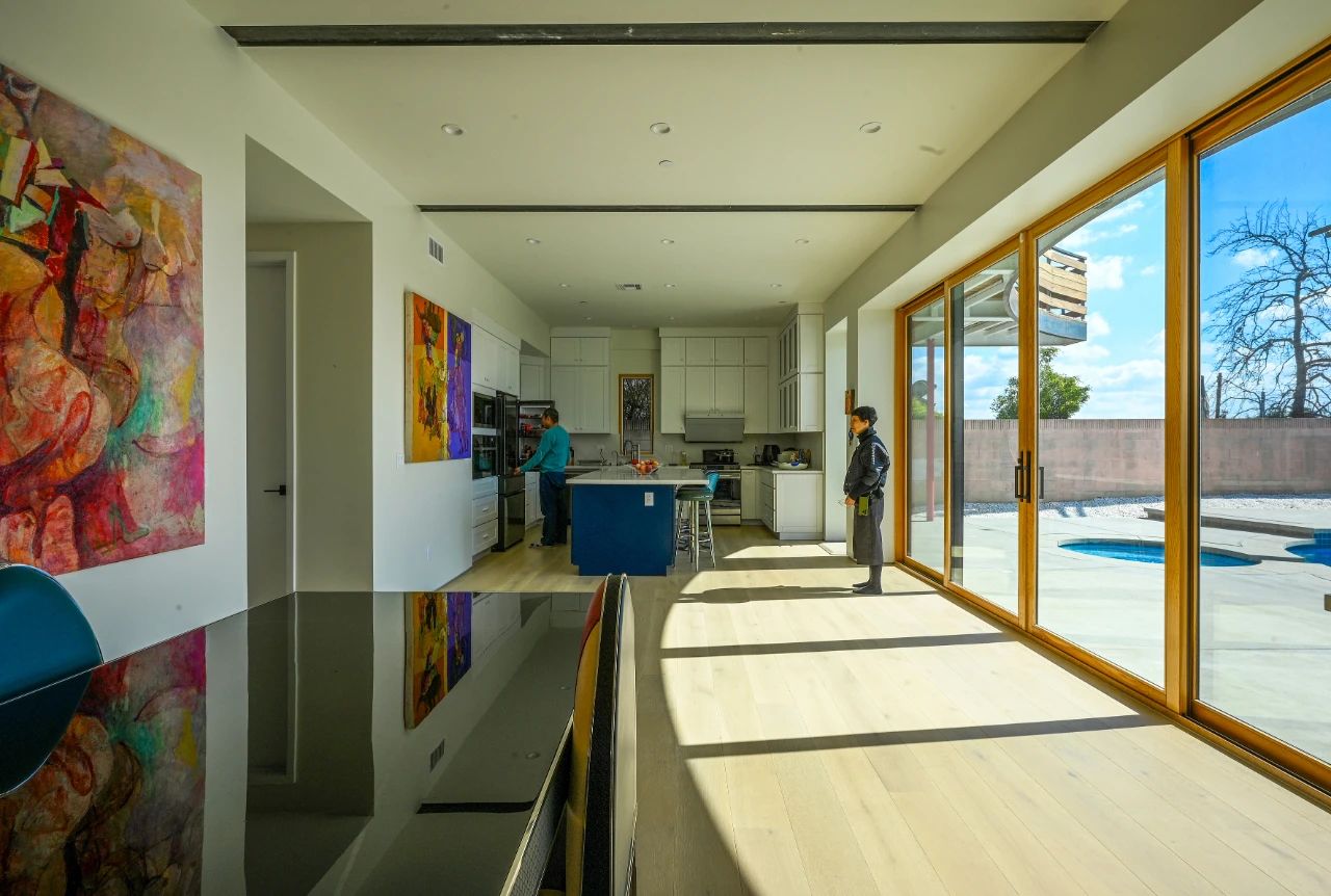After ten years, a forest of Oriental art was planted in Los Angeles